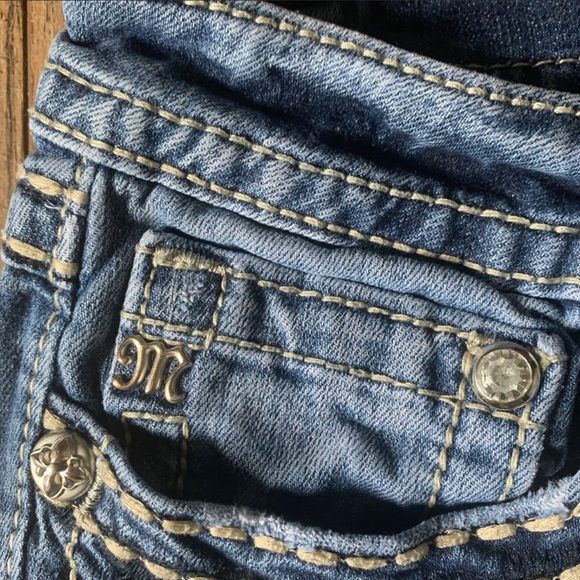 Mid Rise Boot Cut Miss Me Jeans - Picture 6 of 13